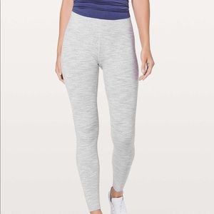 Lululemon wunder under wee are from space 28” (4)